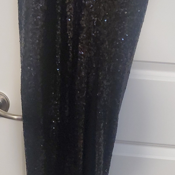 Event evening gown - Picture 2 of 3